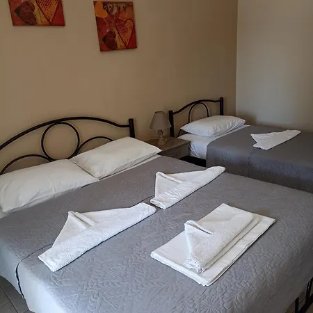 Eudokia Hotel apartamentowy Sarti
